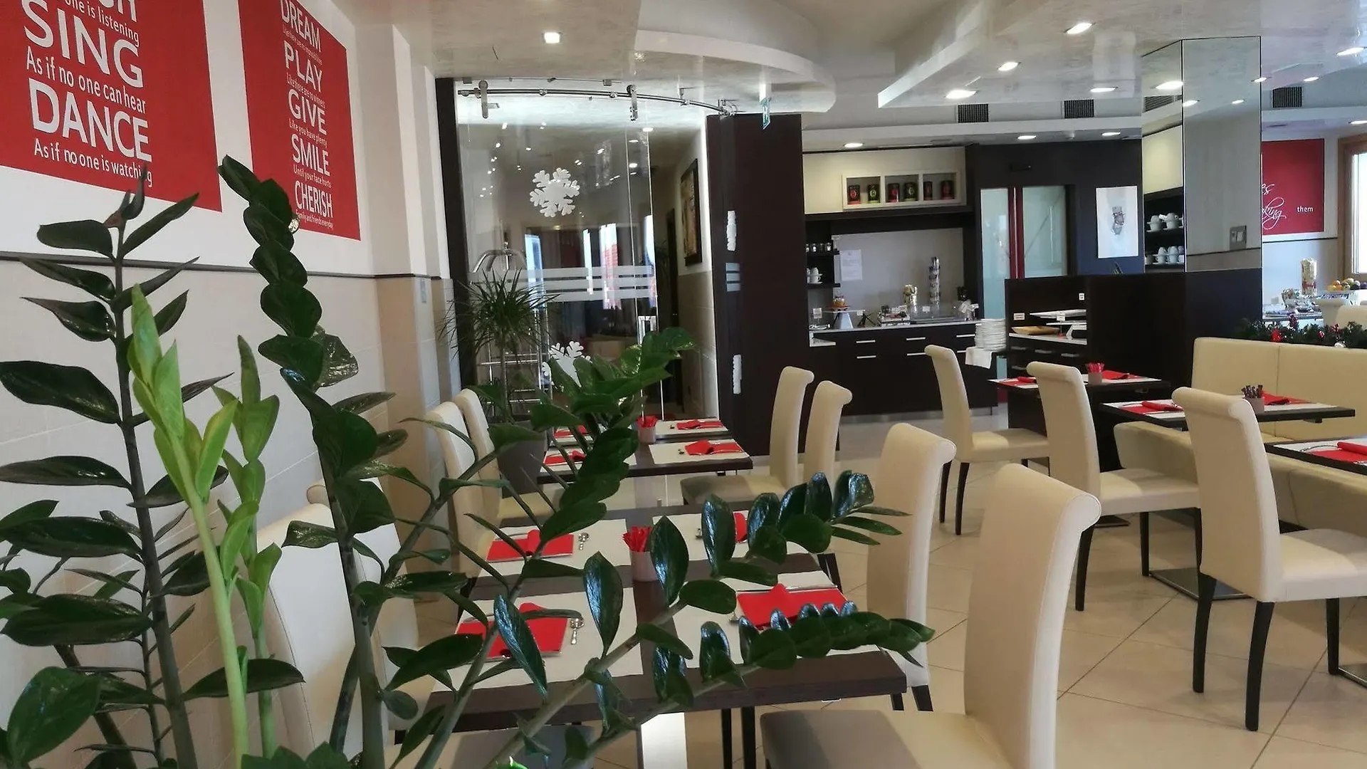 Kairos Garda Hotel Castelnuovo del Garda